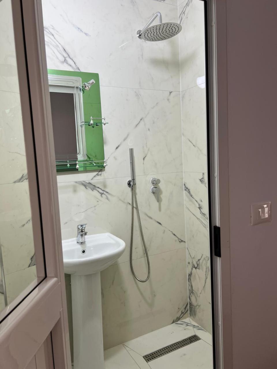 Hotel Kalaja Boks Eksteriør billede